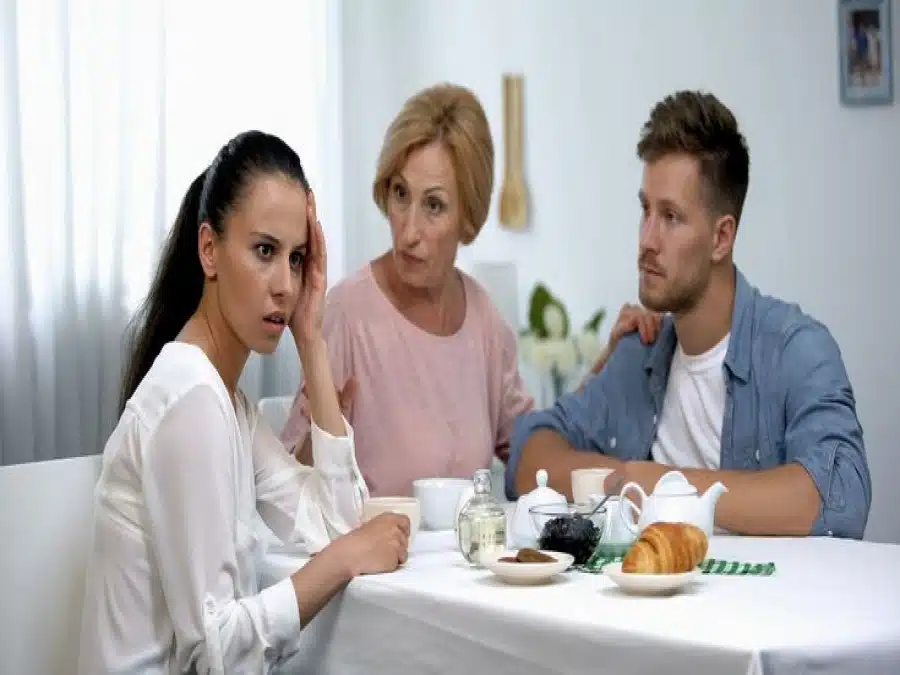 1745578459 44 حرکت و درمان همسر لجباز بام وطن.webp