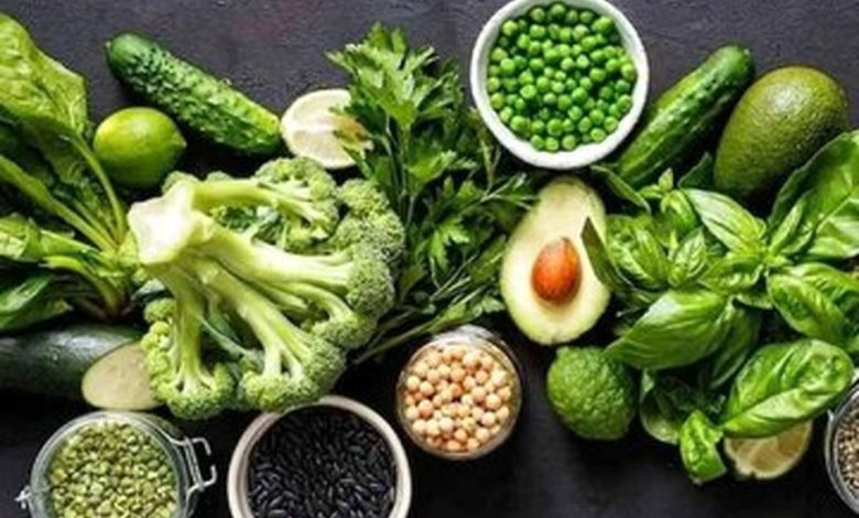 خوردن زیاد سبزیجات خام برای سلامتی ضرر دارد؟