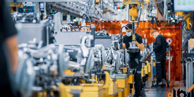 تاب‌آوری اقتصادی ارتباط مستقیم با گسترش روابط داخلی و خارجی دارد/ارتقای تاب‌آوری واحدهای تولیدی و خدماتی