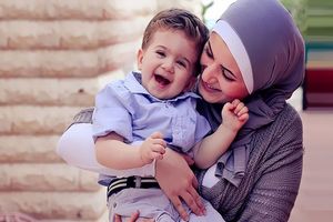 خاله چه نقشی در تربیت دختر‌ها دارد؟