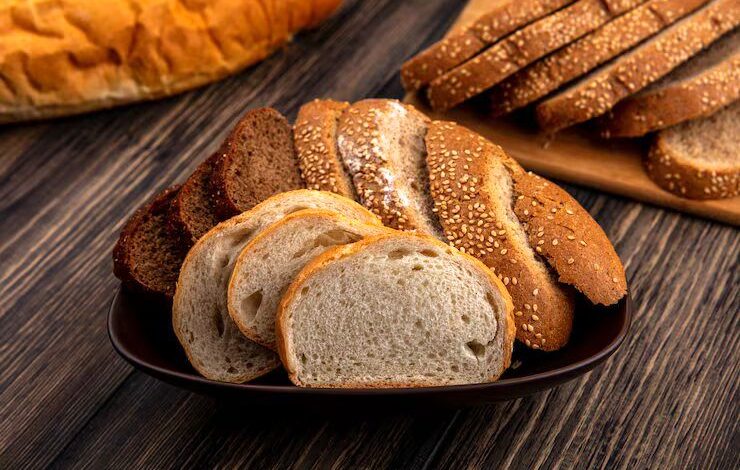 آیا وجود کنجد روی نان‌های سنتی مفید است؟/ ریسک‌های استفاده از نان‌های کنجددار