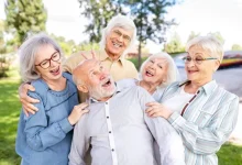 10 راز سالم پا به سن گذاشتن