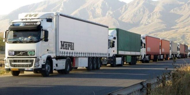توقف کامیون‌های حمل کالا در مرز بازرگان از ۲۰ روز گذشت/گرانی بیشتر در انتظار سبد معیشت/حمل کالا از بنادر ترکیه به ایران با ۳ هزار دلار هم انجام نمی شود